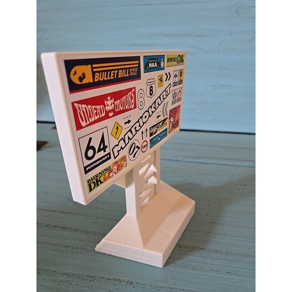 Mario Kart Hot Wheels Circuit Track Part Sign Curved Track Holder Replacement - Picture 5 of 7